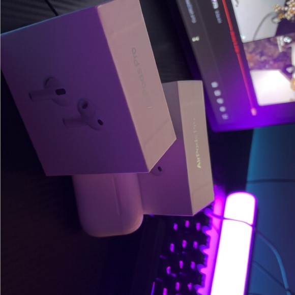 AirPods Pro 3 - Picture 3 of 4